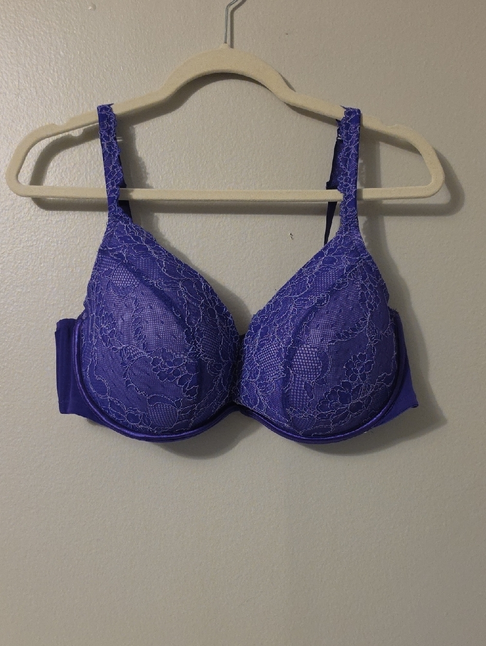 Cacique Purple Lace Underwire Bra Size 40DD